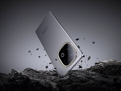 Lo Z10 Turbo+ parte da 434,14 dollari su TradingShenzhen. Nella foto: un&#039;immagine promozionale dello smartphone. (Fonte immagine: iQOO)