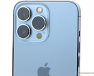 Apple ha utilizzato per l'ultima volta Sky Blue su un iPhone per la sua generazione di iPhone 13 Pro. (Fonte: Notebookcheck)