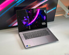 Recensione del Lenovo Yoga Pro 7i Aura Edition: Eccellente computer portatile multimediale da 15 pollici con OLED da 1.100 nit