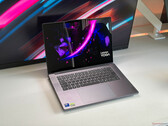 Eccellente computer portatile multimediale da 15 pollici con OLED da 1.100 nit - Recensione Lenovo Yoga Pro 7i Aura Edition