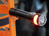 Il Fenix LD35R ha un magnete incorporato (Fonte: Andreas Sebayang/Notebookcheck.com)