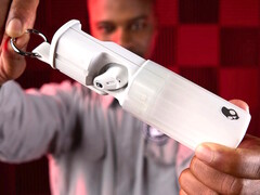 Gli auricolari Skullcandy Method 360 ANC TWS si conservano in una custodia a scorrimento con clip per un facile trasporto. (Fonte: Skullcandy)