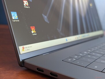 XPS 16 è uno dei primi computer portatili Windows ad avere un pannello VRR in grado di raggiungere solo 1 Hz