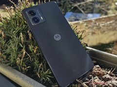 Il Moto G53s avrà probabilmente prestazioni leggermente peggiori rispetto al Moto G53, nella foto. (Fonte: NotebookCheck)