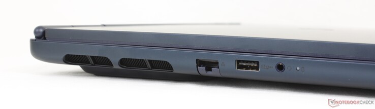 Sinistra: RJ-45 (1 Gbps), USB-A 3.2 Gen. 1 (5 Gbps), cuffie da 3,5 mm