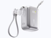 La versione da 20.000 mAh dispone di due cavi USB-C integrati, proprio come il modello da 10.000 mAh.