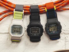 Casio aggiunge una fibbia magnetica al suo classico G-Shock quadrato. Nella foto (da sinistra): G-Shock DW-5600MNC-7A8, DW-5600MNC-1, DW-5600MNC-8A2