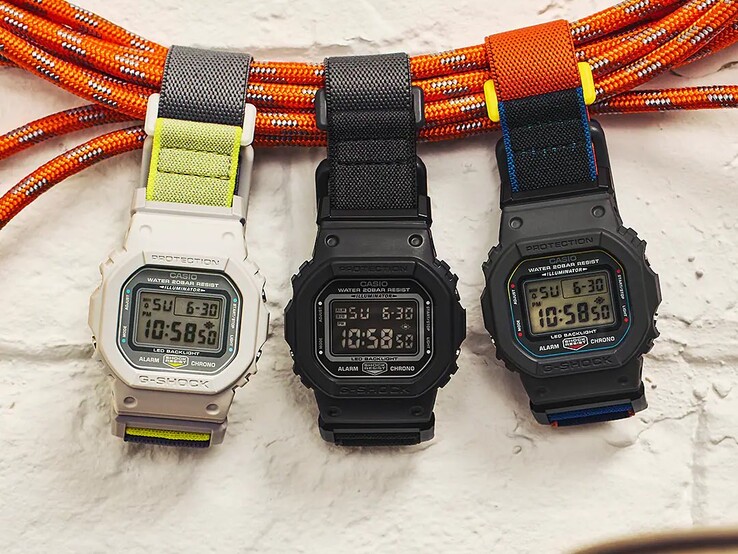 Da sinistra a destra: gli orologi Casio G-Shock DW-5600MNC-7A8, DW-5600MNC-1 e DW-5600MNC-8A2