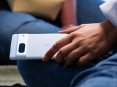 Né il Pixel 8 né il Pixel 8 Pro saranno dispositivi eSIM-only, contrariamente a quanto suggerito in precedenza. (Fonte: Google)