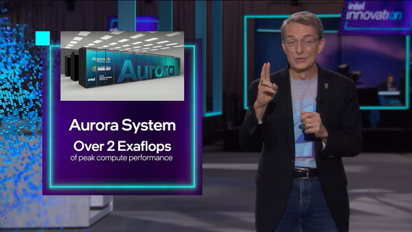 Sebbene i processori Xeon Phi "Knight's Hill" originariamente previsti per Aurora non si siano mai concretizzati, negli anni successivi Intel ha continuato ad aumentare l'obiettivo di prestazioni per il sistema. (Immagine: Intel)