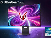 Sembra che l'LG UltraGear OLED 32GS95UE sarà disponibile prima dell'ASUS ROG Swift OLED PG32UCDP. (Fonte: LG)