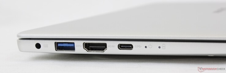 A sinistra: adattatore AC, USB-A 3.0, HDMI, USB-C con DisplayPort + Power Delivery