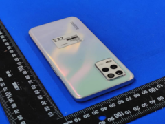 Il Realme 9 è un Realme 8 5G ri-brandizzato. (Fonte immagine: FCC)