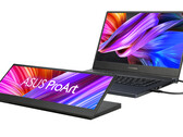 Il ProArt Display PA147CDV ha un formato 32:9 e un touchscreen integrato. (Fonte: ASUS)