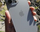 Troppo caldo per essere gestito? L'iPhone 15 Pro Max. (Fonte: Notebookcheck)