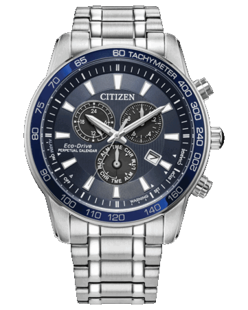 Cronografo Citizen Classic Eco-Drive con quadrante blu intenso, cassa e bracciale in acciaio inossidabile da 44 mm color argento, lunetta tachimetrica, tre contatori e datario.