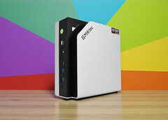 GMKtec EVO-X2 con AMD Ryzen AI Max+ 395 e 64 GB di RAM DDR5 (Fonte immagine: Notebookcheck)