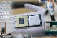 L'Intel Core i9-10900K è molto richiesto. (Fonte dell'immagine: HKEPC/Hong Kong Customs - modificato)