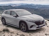 La casa automobilistica tedesca ha presentato ufficialmente l'elegante variante SUV della sua lussuosa Classe S elettrica chiamata EQS (Immagine: Mercedes-Benz)