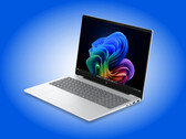 Il nuovo OmniBook 7 16 di HP è dotato anche di un tastierino numerico integrato.
