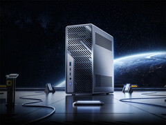 Il Minisforum MS-02 Ultra pesa circa 3,45 kg prima di includere una scheda grafica desktop. (Fonte: Minisforum)