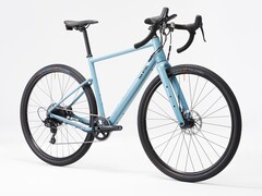 La Van Rysel E-GRVL AF HD aggiornata (nella foto) è una e-bike a 12 velocità. (Fonte: Decathlon)
