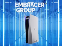 Il logo di Embracer Group sopra la console PlayStation