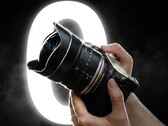 L'ultimo obiettivo fisheye di 7Artisans supporta l'autofocus.