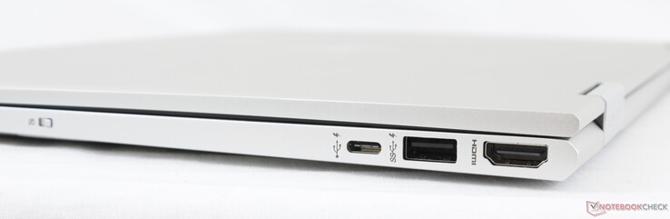 Lato destro: switch chiusura Webcam, USB 3.1 Gen. 1 Type-C (5 Gb/s, PD 3.0, DisplayPort 1.2, Sleep and Charge), USB 3.1 Gen. 1 Type-A (Sleep and Charge), HDMI 2.0