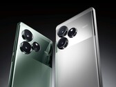 Il Realme GT Neo 7 dovrebbe essere ancora più veloce del Realme GT 6 (nella foto). (Fonte immagine: Realme)