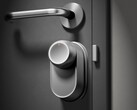 Lo SwitchBot Lock Ultra argento (nella foto) è ora disponibile per il pre-ordine. (Fonte: SwitchBot)