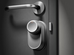 Lo SwitchBot Lock Ultra argento (nella foto) è ora disponibile per il pre-ordine. (Fonte: SwitchBot)