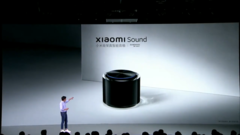 Il CEO di Xiaomi e il nuovo altoparlante Sound. (Fonte: Xiaomi)
