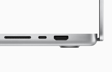 La selezione delle porte include slot SDXC, HDMI e tre porte Thunderbolt 4. (Fonte immagine: Apple)