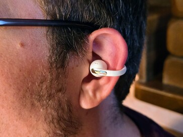 Baseus MC1 Pro con ganci auricolari in titanio