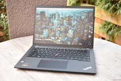 Test del Lenovo ThinkPad T14s G3 AMD, unità di prova fornita da campuspoint