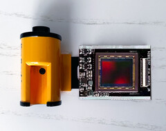 L&#039;unità sensore che entra nella fotocamera (Fonte: I&#039;m Back Film)