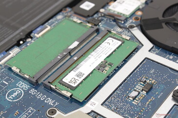 2 slot SODIMM DDR5 accessibili per un massimo di 64 GB