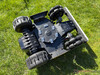 Il lato inferiore di Mammotion Luba Mini AWD 800