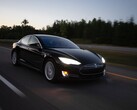 I vecchi veicoli Tesla Model S avranno bisogno di un aggiornamento per mantenere la loro connettività cellulare dopo l'arresto della rete 3G di AT&amp;T (Immagine: Jp Valery)