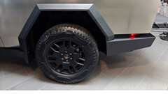 La batteria 4680 di Cybertruck consente solo una curva di carica lenta