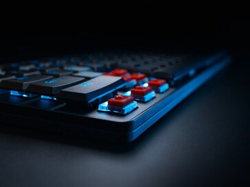 Logitech G515 Rapid TKL variante di colore nero con interruttori analogici magnetici a vista. (Fonte immagine: Logitech)