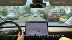 La modalità Full Self-Driving di Tesla in azione (immagine: Fabian Luque/YouTube)