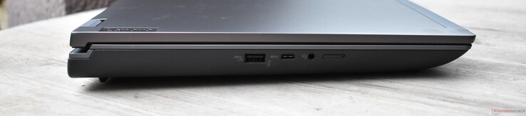 USB A 3.2 Gen 1, USB C 3.2 Gen 2 con porta display, jack audio da 3,5 mm, nano SIM