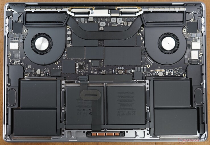 Il sistema di raffreddamento del MacBook Pro 16 2019
