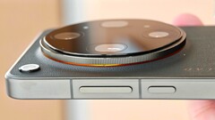 Si prevede che l’Oppo Find X10 Ultra sarà dotato, nel 2027, di due sensori a periscopio ancora più grandi. Oltre al teleobiettivo 10x più grande, è possibile che venga introdotto anche un teleobiettivo 3x di dimensioni maggiori.