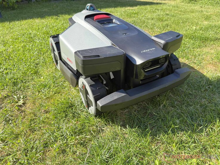 Recensione del Roborock RockMow Z120 LiDAR