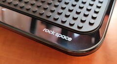 Primo piano del router wireless Rockspace AC2100 (Fonte: Proprio)