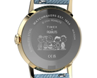 Le scarpe da tennis Snoopy ispirate alla riedizione del modello Marlin 1965 di Peanuts x Timex