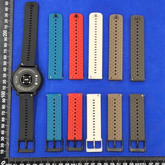 Il Suunto Race 2 con diversi cinturini di prima scelta. (Fonte: Autorità radiofonica giapponese)